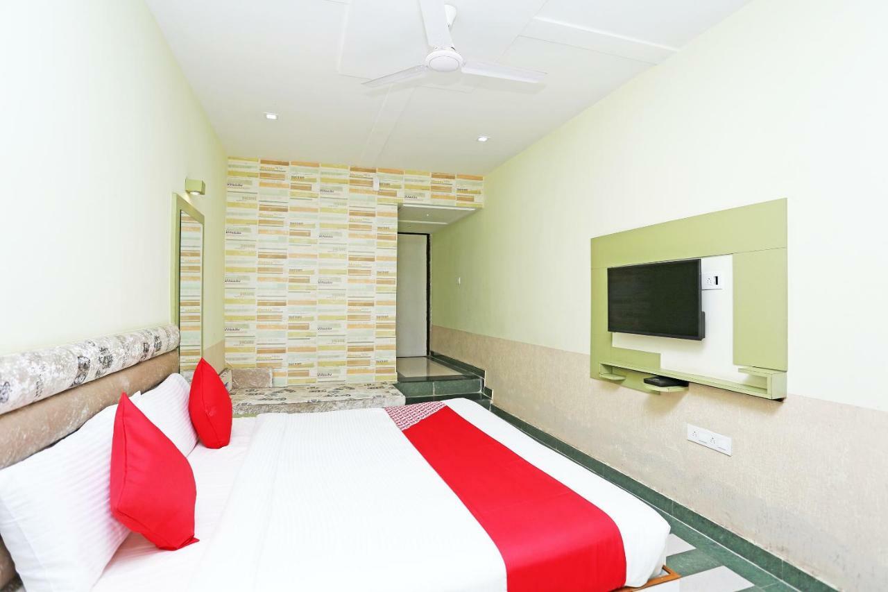 Oyo 16472 Hotel Shree Balram International Райпур Екстер'єр фото